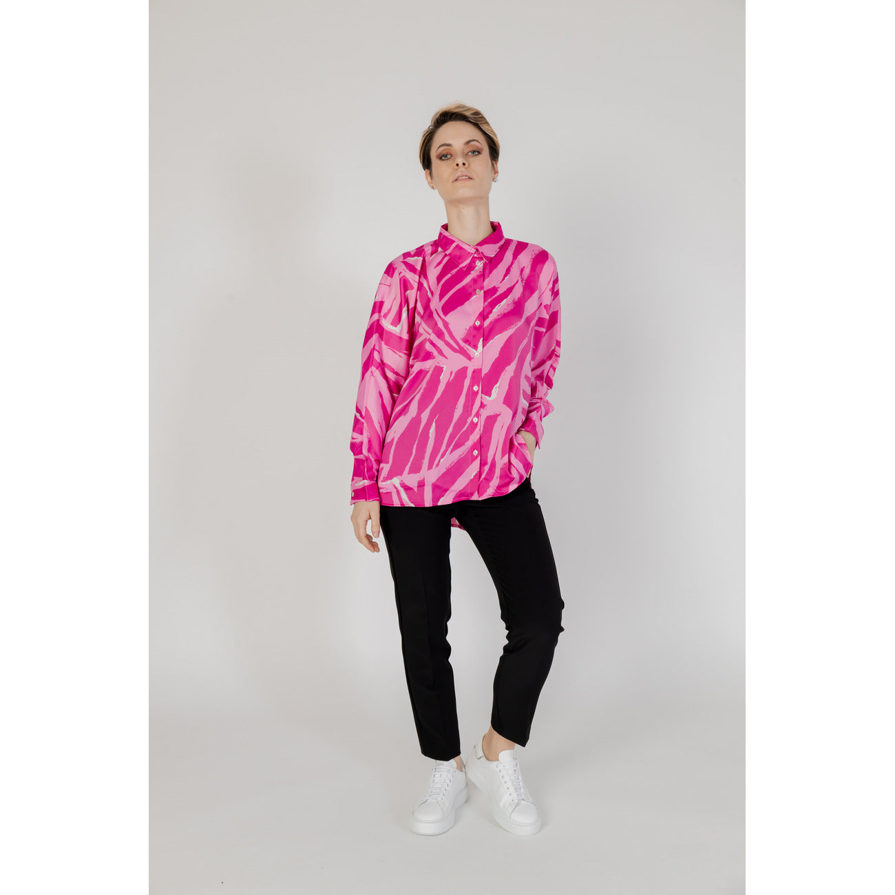 Only Women Shirt