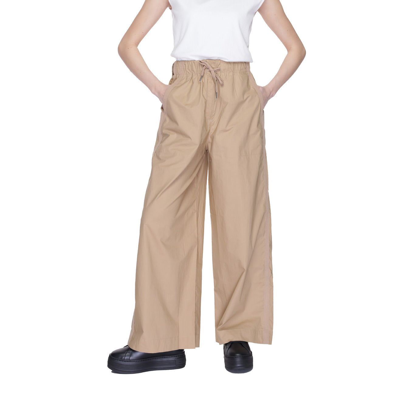 Blauer.  Women Trousers