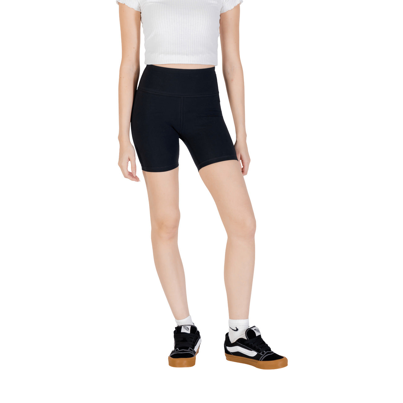 Converse  Women Short