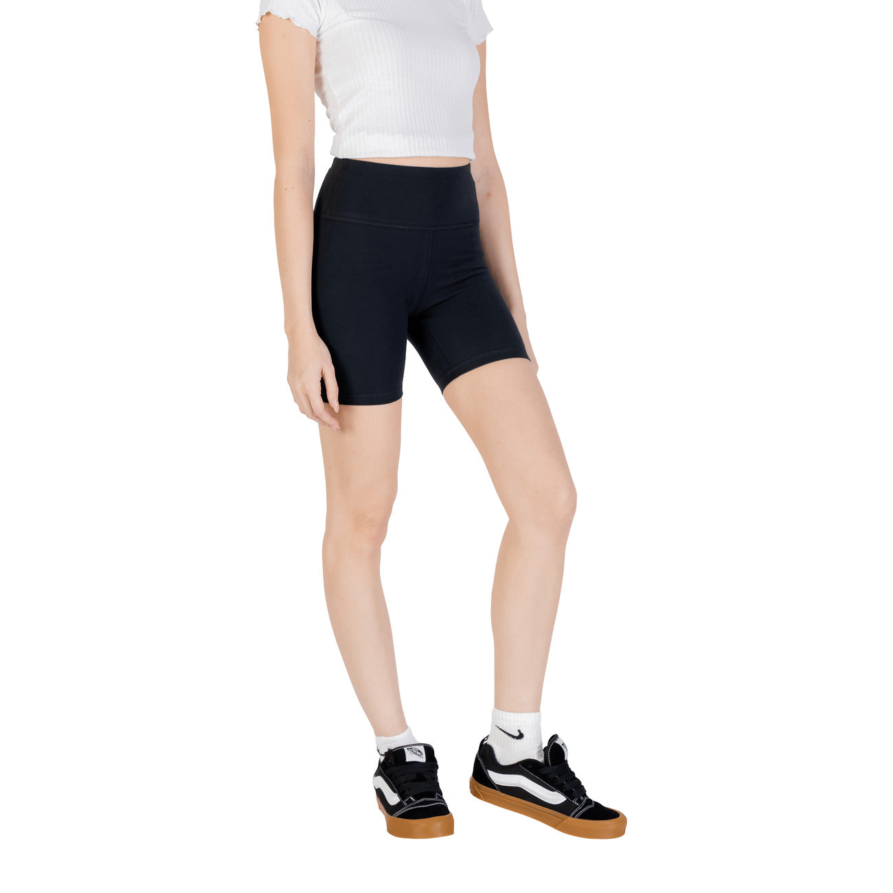 Converse  Women Short