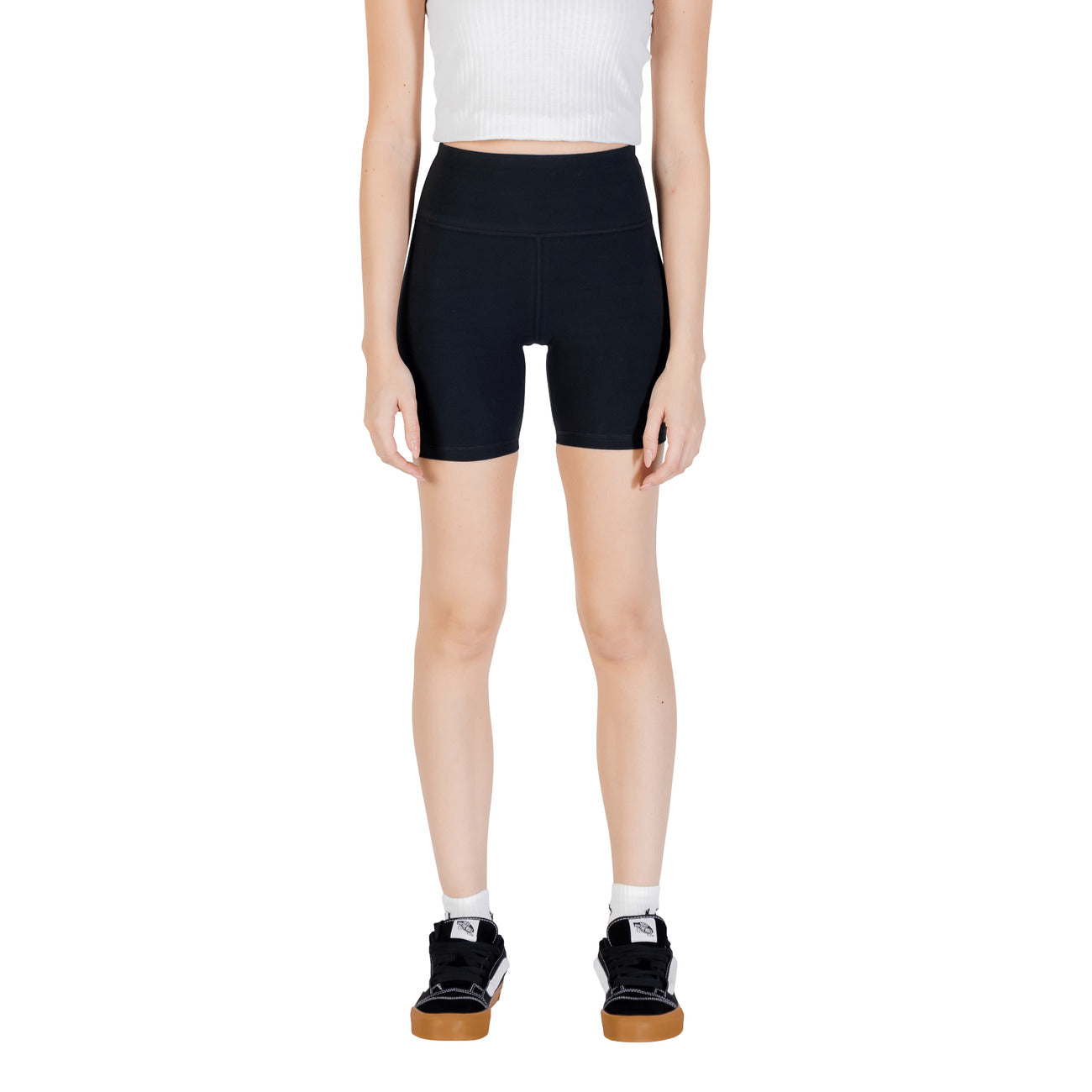 Converse  Women Short