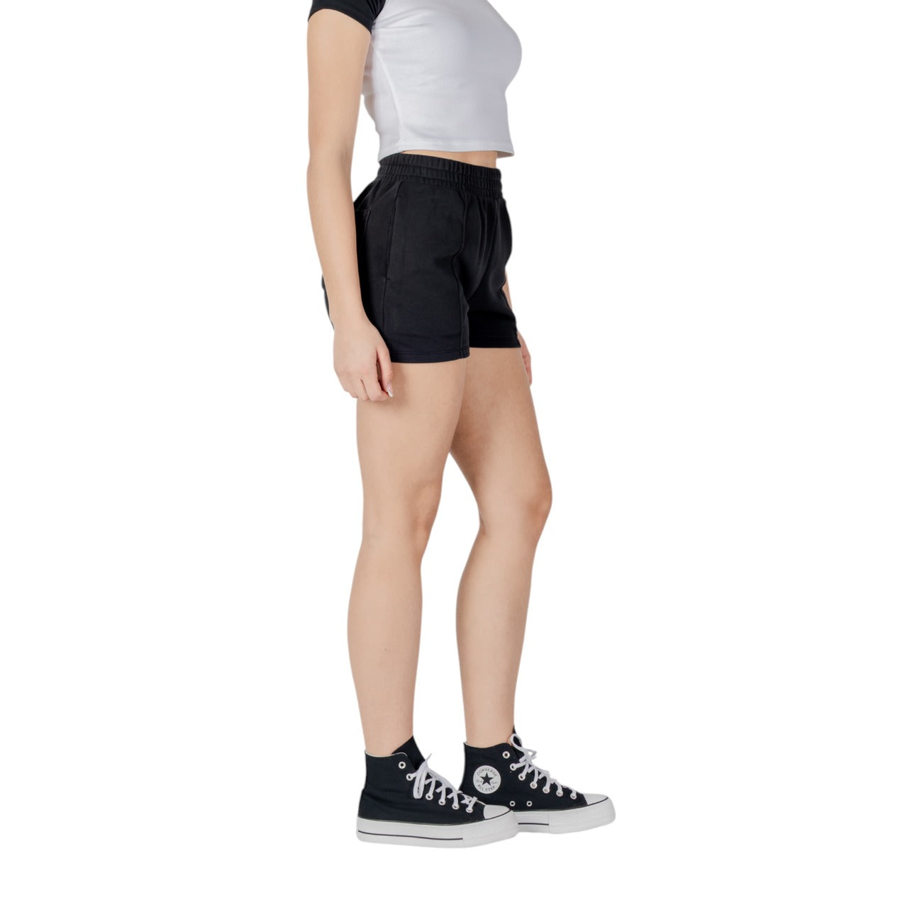Converse  Women Short