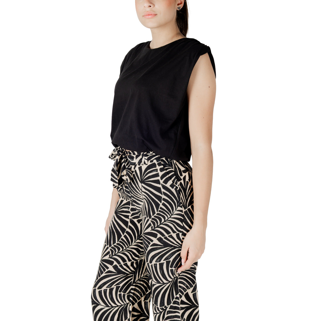 Jacqueline De Yong  Women Top