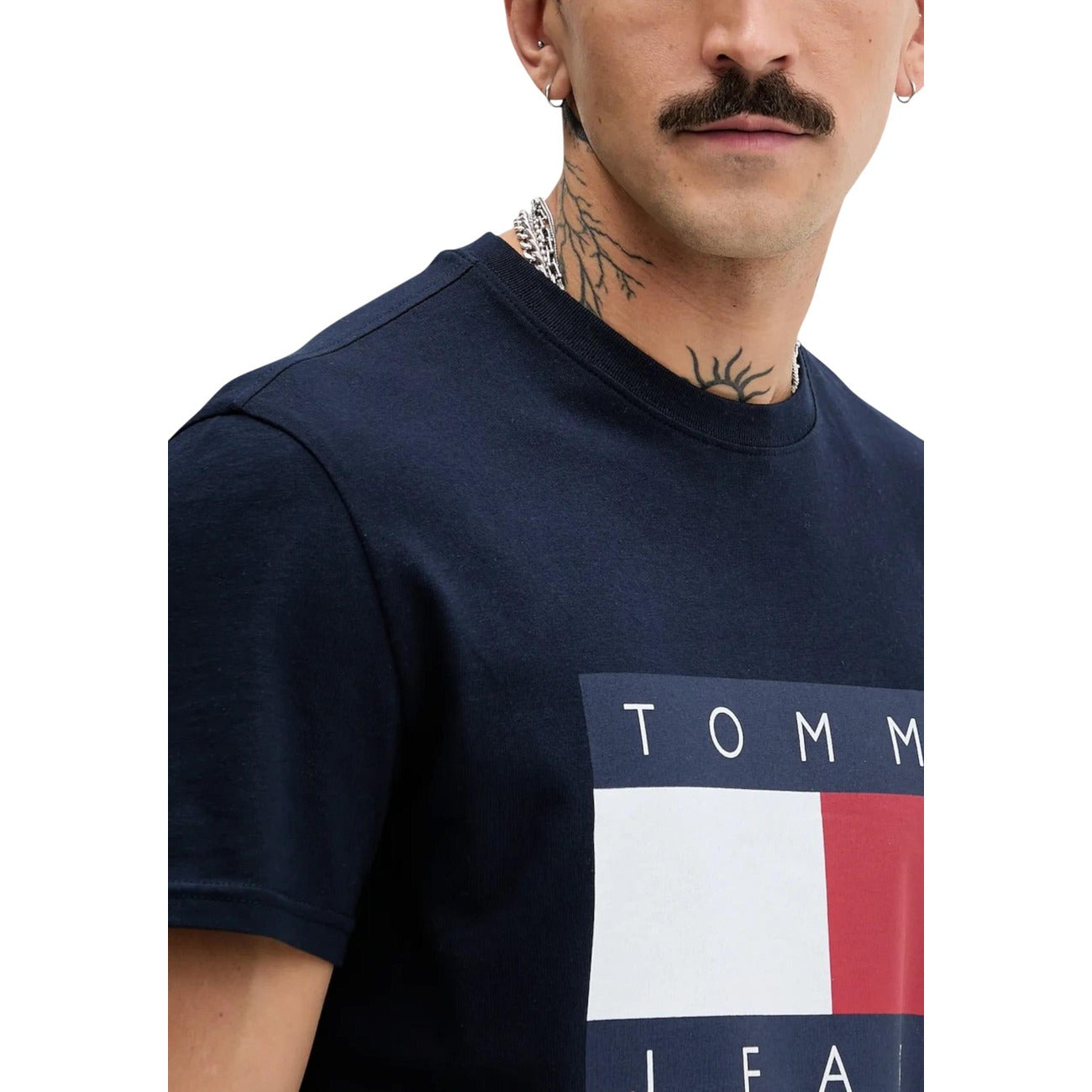Tommy Hilfiger Jeans Men T-Shirt